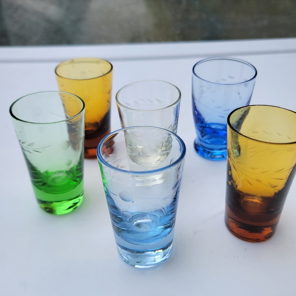 Vintage Set of Six Colorful Hand Cut Glass Shot Glasses Etched Made In Japan New - Picture 5 of 17
